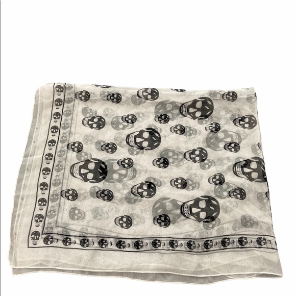Alexander McQueen Skull Silk Scarf White - Picture 2 of 4